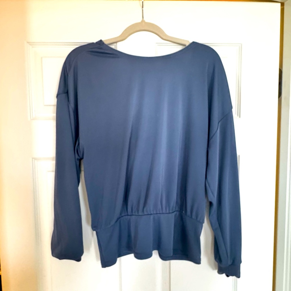 Women's Blue Top